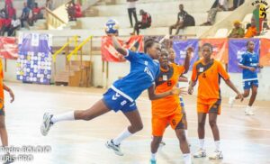 Lire la suite à propos de l’article Handball – Phase finale du championnat amateur senior Moov Africa : Une deuxième journée, des surprises, retour sur les résultats de la J2