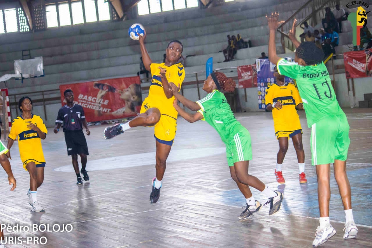 You are currently viewing Handball – Phase finale du championnat amateur senior Moov Africa : Résulats de la J1 et programme de la J2