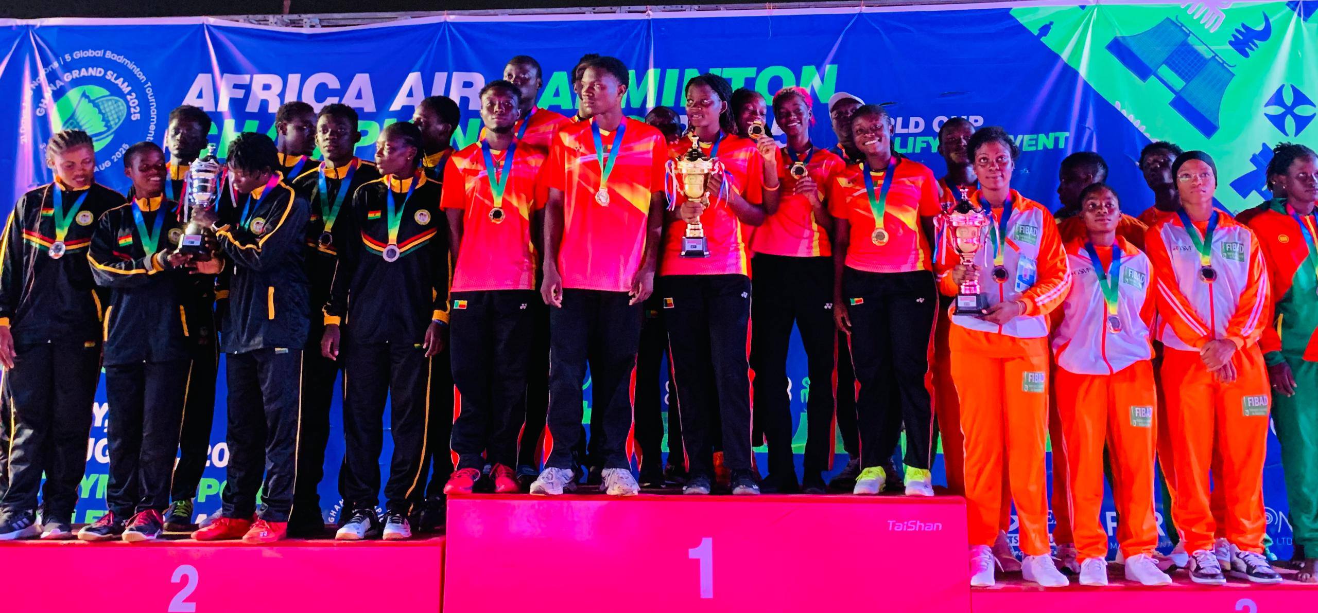 You are currently viewing Badminton – Championnats d’Afrique : le Bénin signe une performance historique à Accra