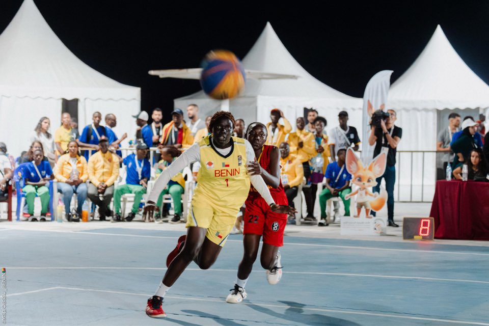 Lire la suite à propos de l’article Jeux Africains Scolaires 2025 : le Bénin brille en basket 3×3 à Annaba