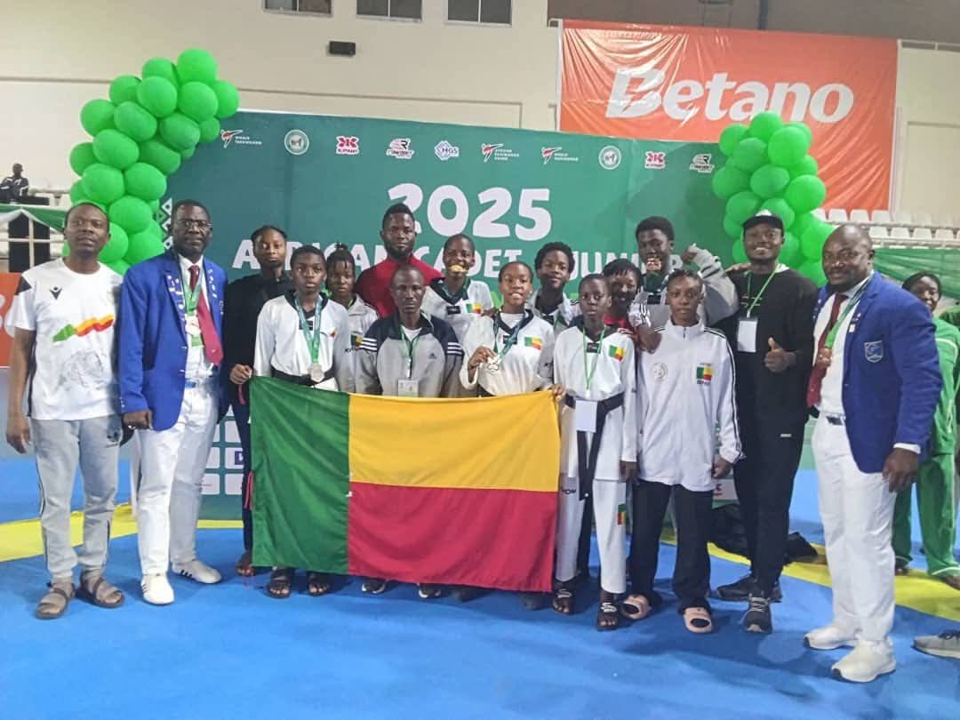 You are currently viewing Taekwondo – Championnat d’Afrique et Open Naija International : Le Bénin repart avec cinq médailles dont une en or