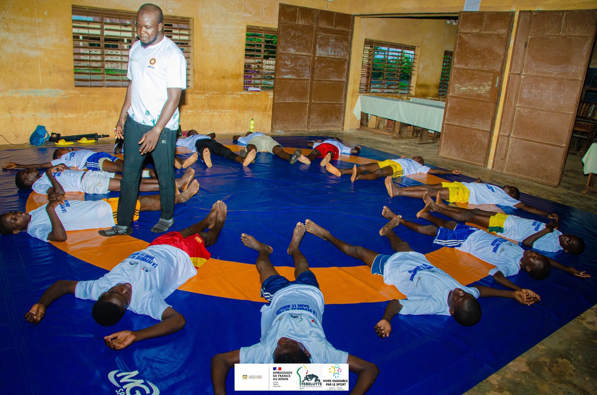 Lire la suite à propos de l’article Projet « Vivre-ensemble par le sport » : N’Dali forme la relève de la lutte béninoise