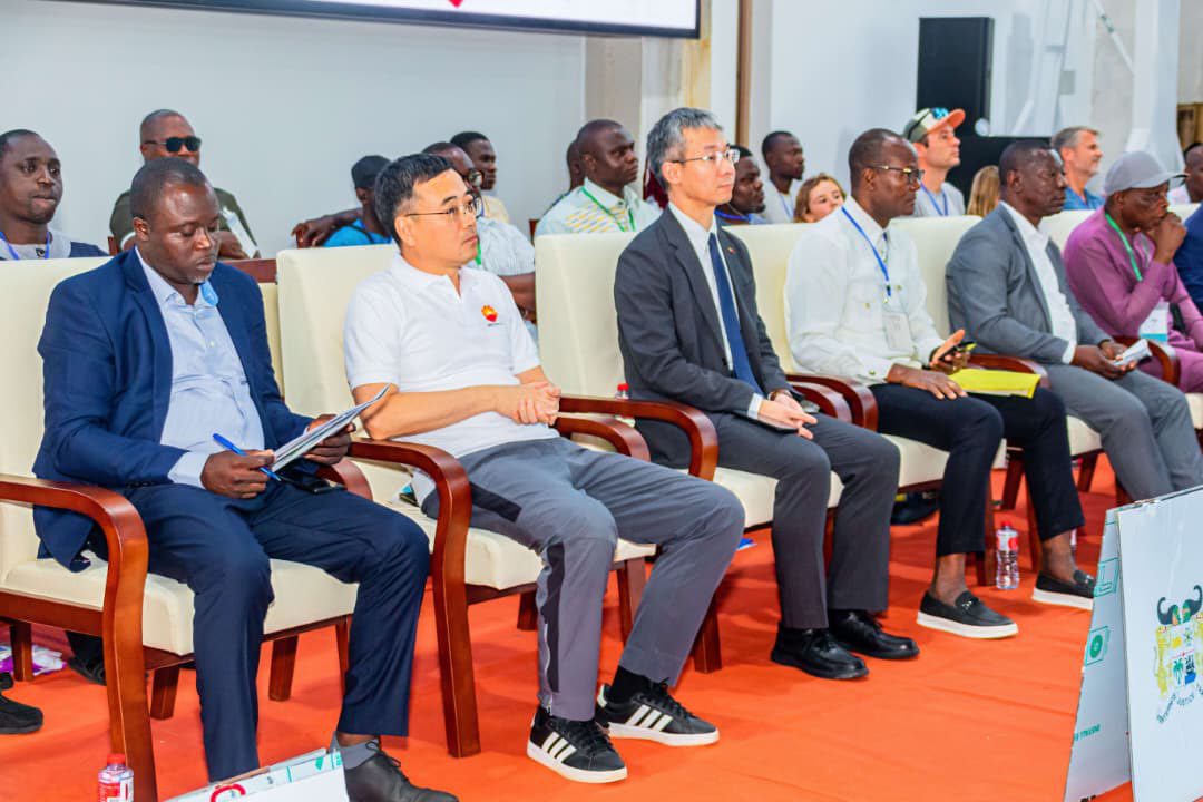 Lire la suite à propos de l’article Badminton : les Championnats Nationaux 2025 s’ouvrent sous le signe de l’ambition et d’un partenariat stratégique