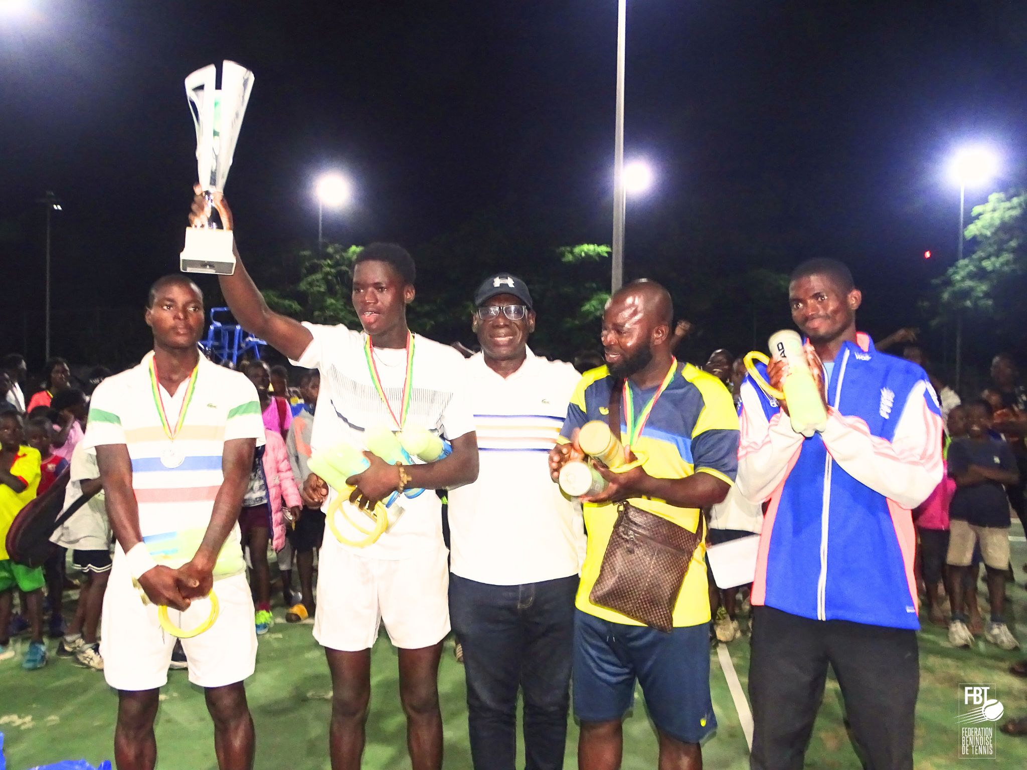 You are currently viewing Championnat national de tennis 2025 : Kakpo et Honfoga sacrés