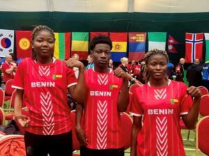Lire la suite à propos de l’article Mauricette Houédanou : première championne du monde béninoise de bras de fer