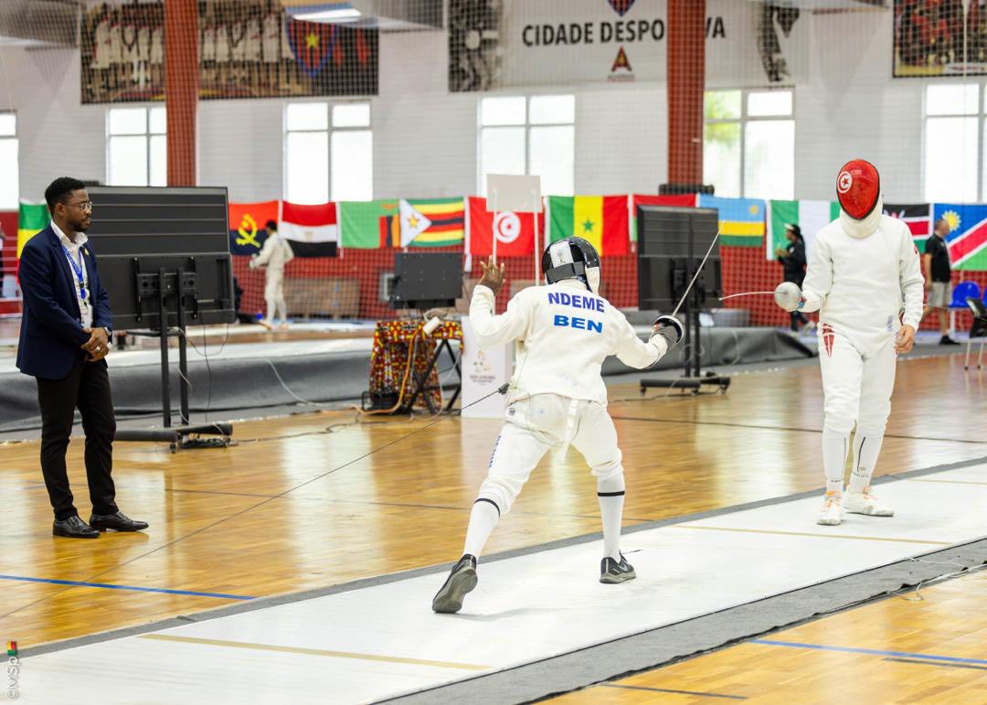 Lire la suite à propos de l’article Jeux Africains de la Jeunesse 2025 : l’escrime béninoise en apprentissage à Luanda