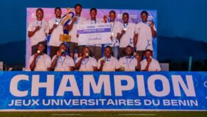 Lire la suite à propos de l’article Jeux Universitaires du Bénin, Savalou 2025: FLASH UP, maître du volley-ball universitaire