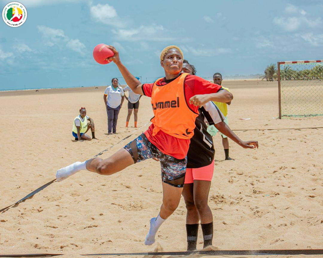Lire la suite à propos de l’article Beach Handball – Can Lomé 2026 : Les Amazones du Bénin lancent leur défi ce vendredi