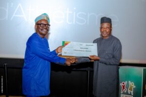 Remise des subventions 2026 aux fédérations et clubs sportifs du Bénin en présence des autorités sportives nationales.