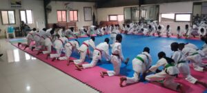 Instructeurs de taekwondo béninois lors du Séminaire national Kyorugi 2026