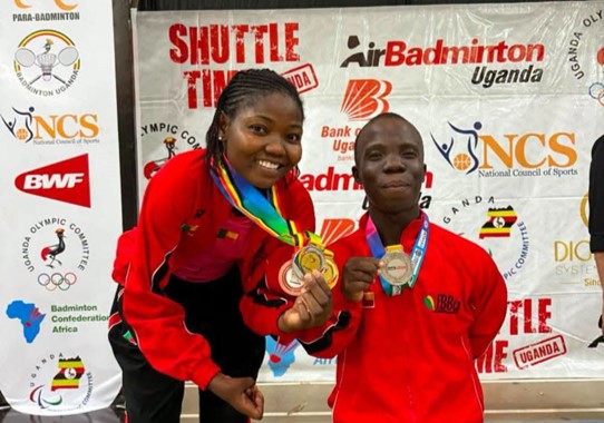 Oloukou Amandine et Hounkpè Edgard médaillés aux Internationaux de Parabadminton d’Ouganda 2026